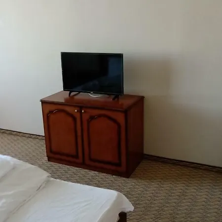 Saray Hotel *